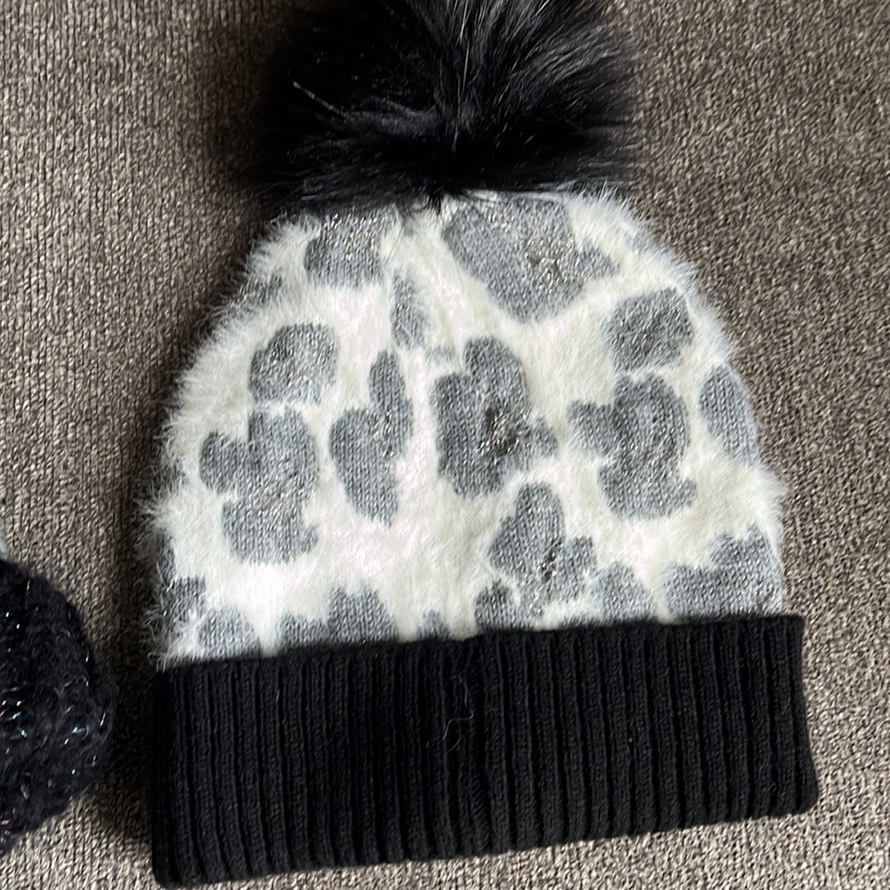 Two Pom hats - Picture 7 of 7